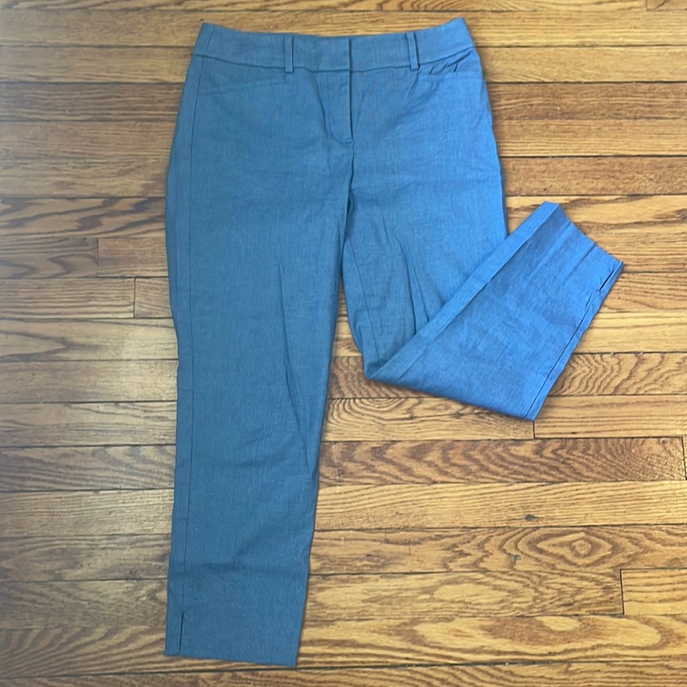 Loft blue trousers in size 2 curvy fit